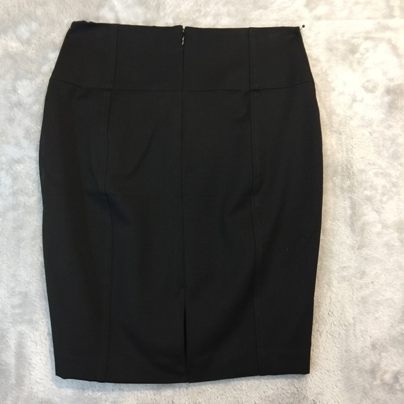 NWT Express Skirt - Picture 8 of 8